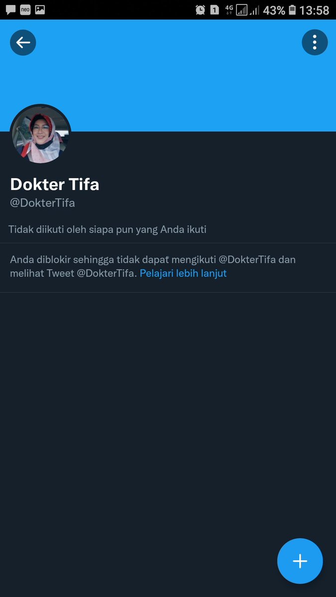 Lah baru di senggol dikit ternyata aku langsung di blok 🤧🤧🤧
Ah gak seru kamu... kita kan baru mau PDKT Bu Dokter 😌😌😌