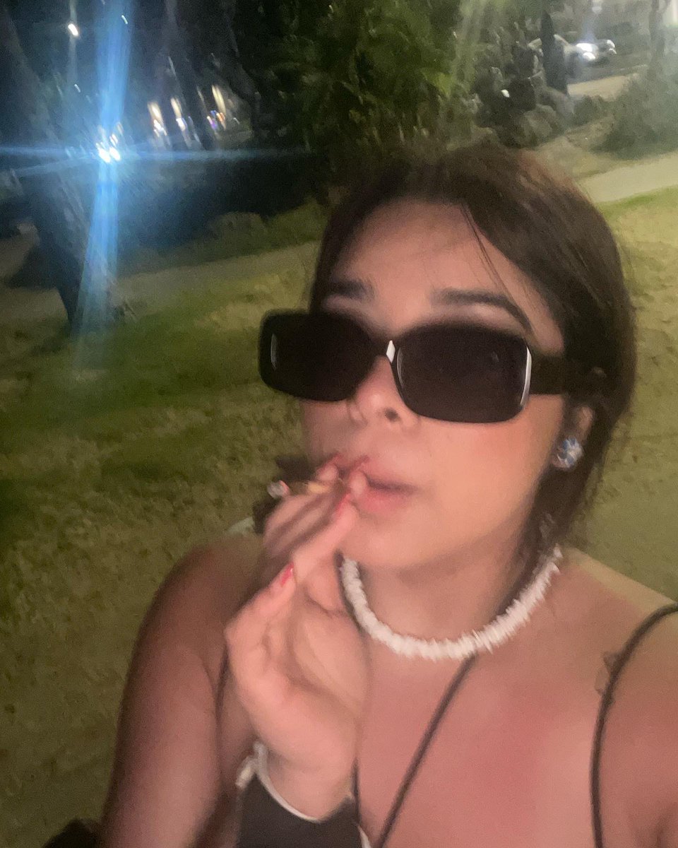 yoaannnnaa's tweet photo. Swag yolo https://t.co/PIIEFvTCKG