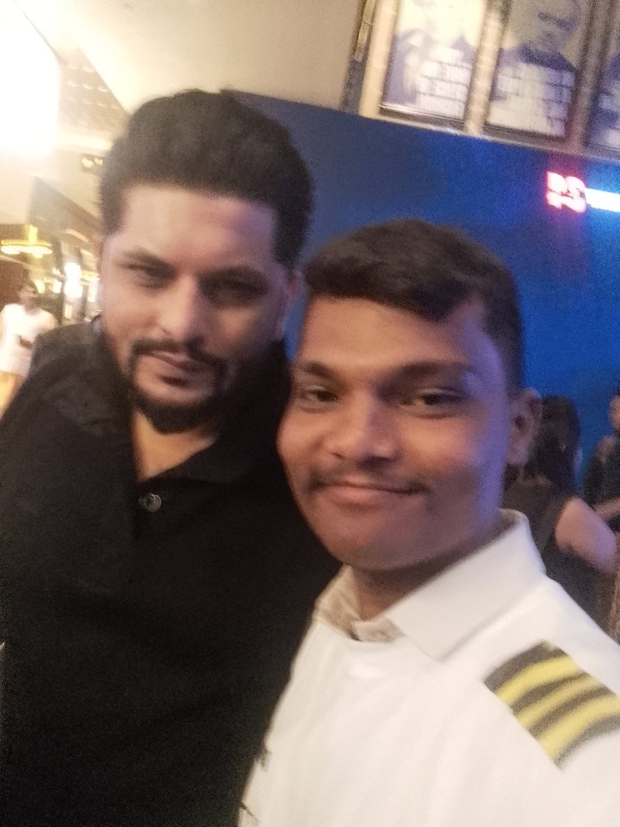 ItsKiranMakwana's tweet photo. Selfie with @sandeep_kewlani sir.

Writer of #Runway34
#Runway34OnApril29 https://t.co/7jqVmRAnzC