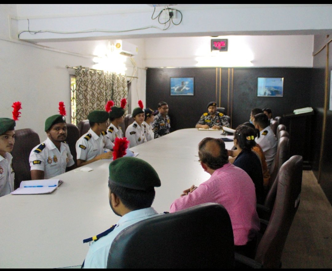 gurugoswami11's tweet photo. As part of NCC AA Regn drive, Jamnagar Gp Wkg Committee org a meeting at 4 GUJ NU NCC, Porbandar to cement the relationship between rookies and ex-NCC Alumni to expand NCC AA in Gujarat Dte.
@NCC_Dte_Gujarat 
@HQ_DG_NCC https://t.co/czxZkLD28F