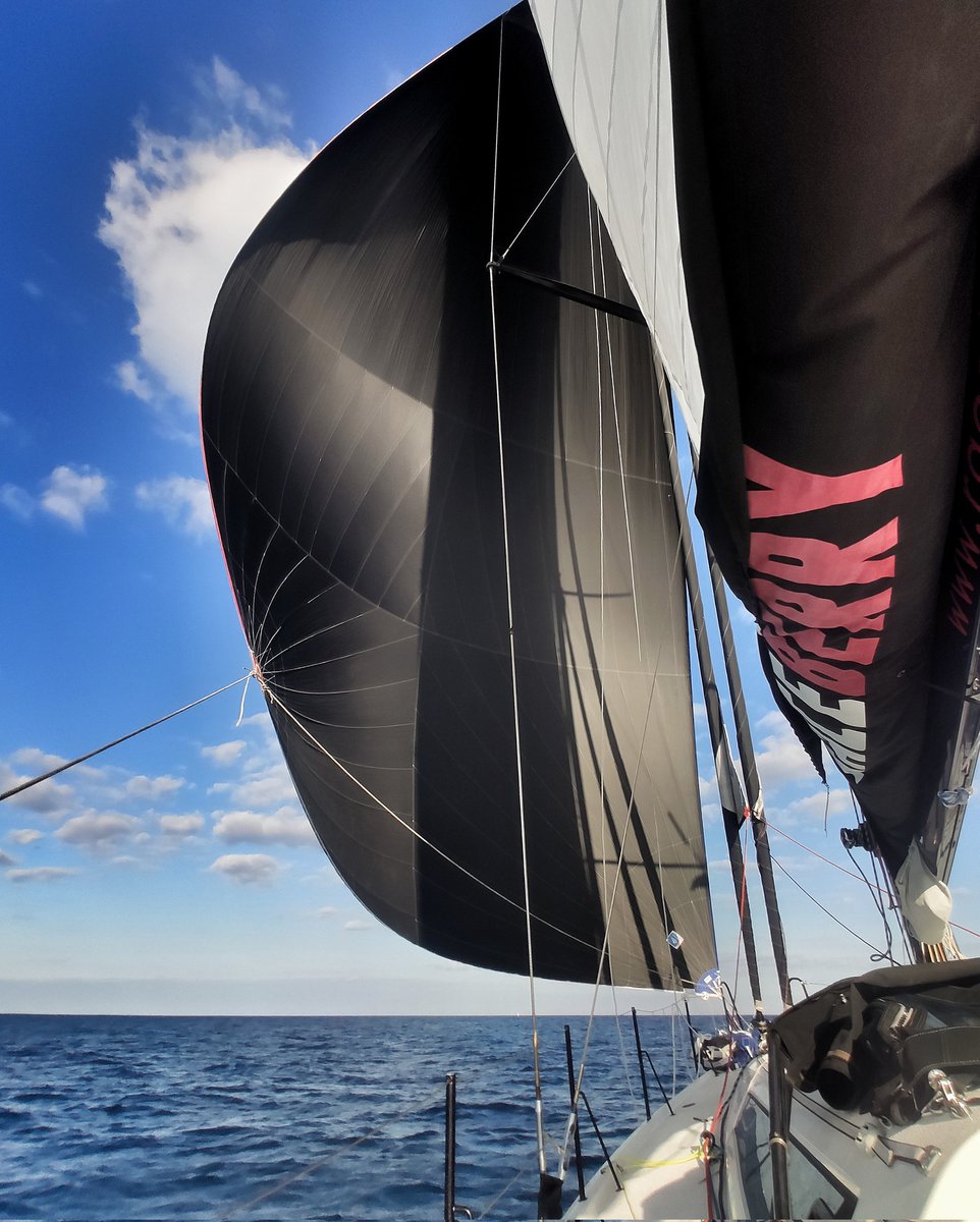 hir3sailstrong's tweet photo. Black Sails... https://t.co/N5kc1wlMhH
#sails #blacksails #sailing #sailstrong https://t.co/vUhcI08Xch