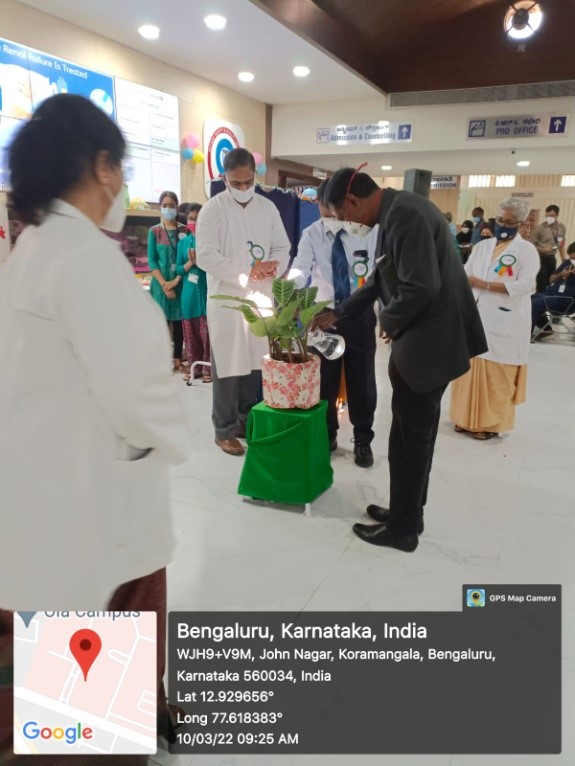 StJohns_Blr's tweet photo. #EducationalProgram organized by #SJCON GNM students at #SJMCH OPD on March 10th #WorldKidneyDay
#HealthEducation centered on theme ‘Kidney Health for All-Bridge the Knowledge gap to better kidney care'.
Dr. Prashanth Kedlaya #HOD #Nephrology was #ChiefGuest addressed auidence. https://t.co/uQnlxwQbYk