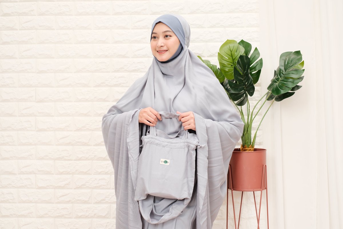 shemaabayaa's tweet photo. Selling point Mukena SHEMA adalah :

-Bahan yang super adem karena terbuat dari Rayon Premium

-Bagian kepala yang terbuat dari jersey yang adem dan menyerap keringat sehingga menutupi dagu hingga ke depan dan menutupi rambut dengan baik walau tanpa ciput. 

🥰🙏 happy shopping! https://t.co/dW3FqCX3Xp