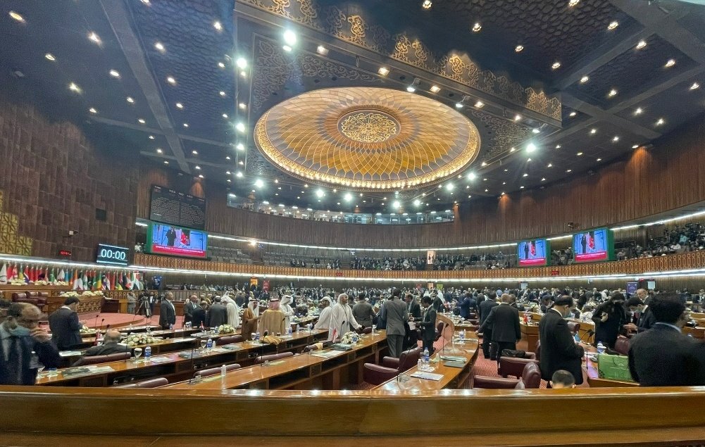 farooqganderbal's tweet photo. #OIC in Pakistan is going to discuss Islamophobia with Chinese FM as #Special_Guest. The same China which has been accused of #Uyghur Muslim #genocide.Xinjiang is a province in Communist China wr an estimated 2 million Uyghurs &amp; other Muslim minorities hv been detained since 2016 https://t.co/q4N2b1Xi6u