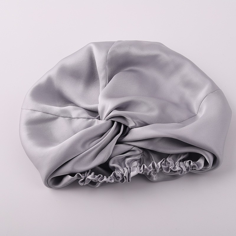 Silk bonnets.🔥 Multiple colors to choose.😍 Custom products are welcomed.😍 Private label accepted.😍 Contact us by WhatsApp,Email or Mobile phone.😊 #silkbonnet #silkbonnetsforsleeping #silkbonnetwholesale