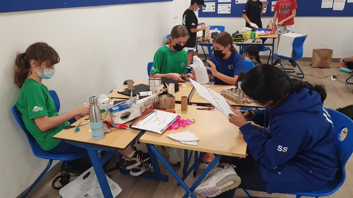 JESSYear7's tweet photo. 7ROF making use of their recyclable materials to create either artwork or a prototype to help the community recycle, reuse, reduce. @JESSDubai #JESSInnovation https://t.co/hpAOOi6ePD