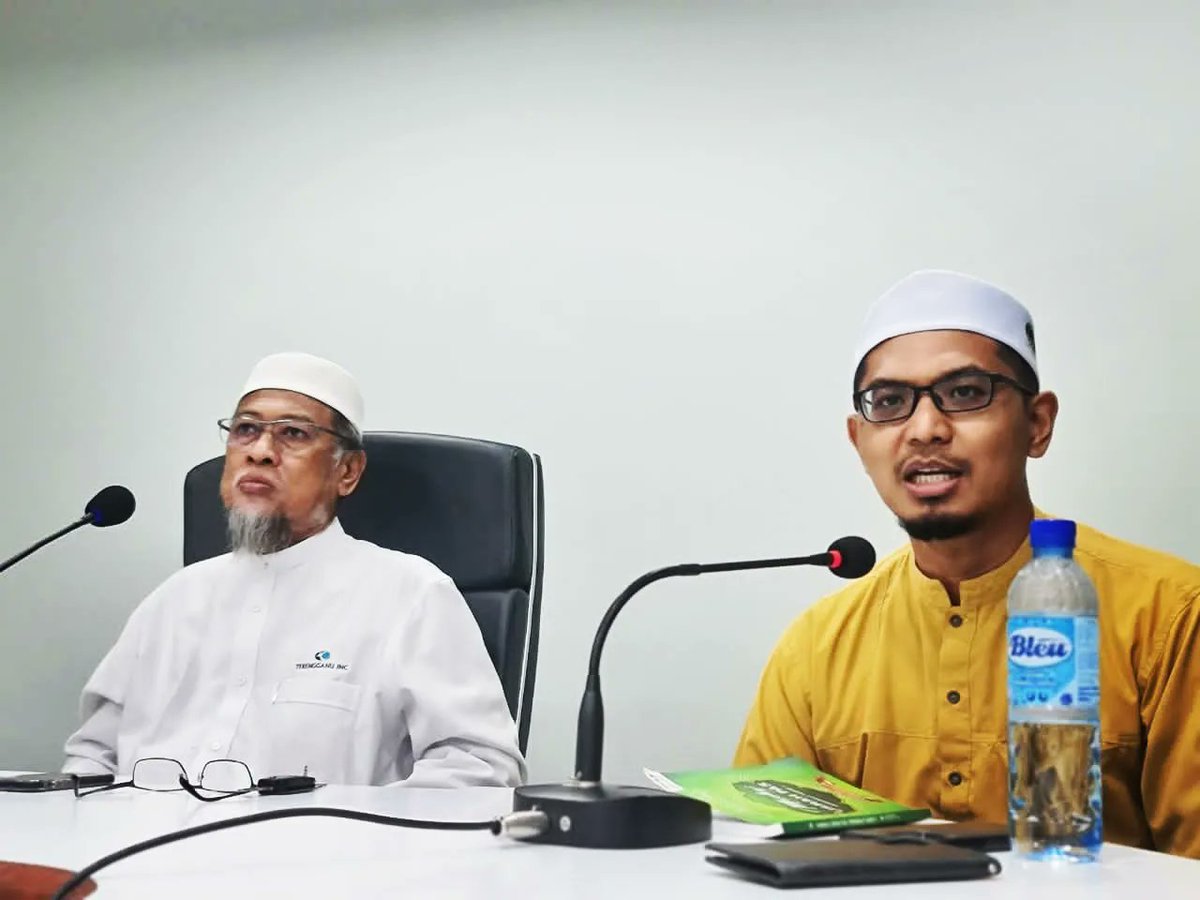 AlangShukrimun's tweet photo. Ayahanda pesan semalam, rahsia orang-orang lama punya ukhuwwah kukuh, selalu amalkan 3 perkara secara berjemaah: https://t.co/4htS9vldg1