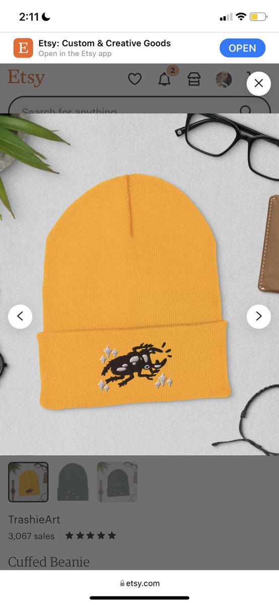 ArtTrashie's tweet photo. Sometimes after midnight while I take breaks on Etsy orders and commissions I make funny hats. Enjoy Stupid Beetle Baby ❤️ #beetle #bughat #bugart #beetlehat #insect #insectart #etsy #SmallBusiness #art #artist https://t.co/frXAFscpDu
