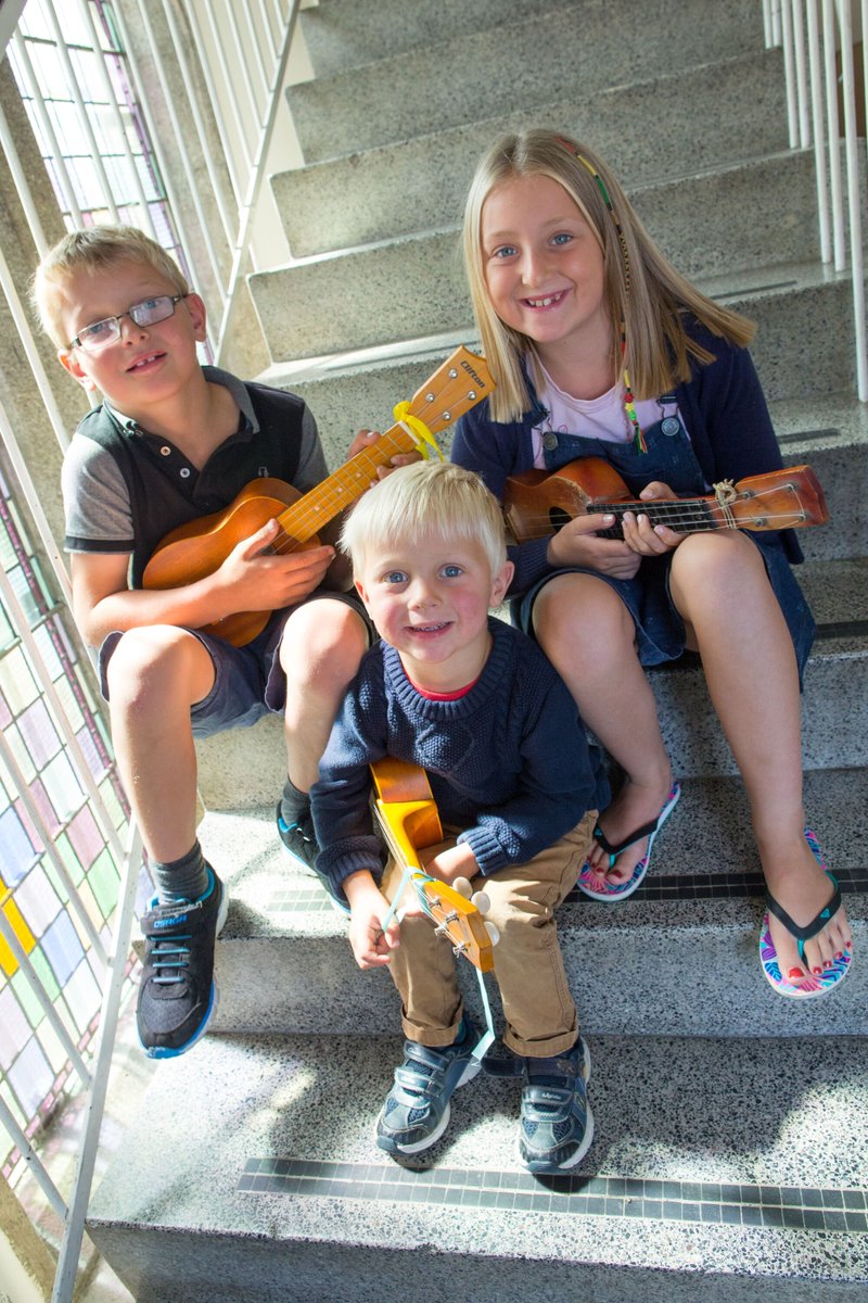 Cornishfarm's tweet photo. Families are well catered for if they holiday in Cornwall with copious of things to see and do. There's never a dull moment.

We've also got Cornish Farm Holiday properties that are perfect for families, too. Find out more here: https://t.co/RTb4SjhDw3

#family #holiday #cornwall https://t.co/CtghMjBOE1