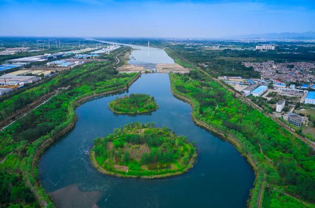 BeijingDiscover's tweet photo. The ecological restoration of Beijing's rivers and lakes, combined with water conservation efforts, has resulted in a significant rise in the groundwater level. 💚✅✅
#BeijingDevelopment (Photo: Beijing Daily) https://t.co/g8CIHXEwBe
