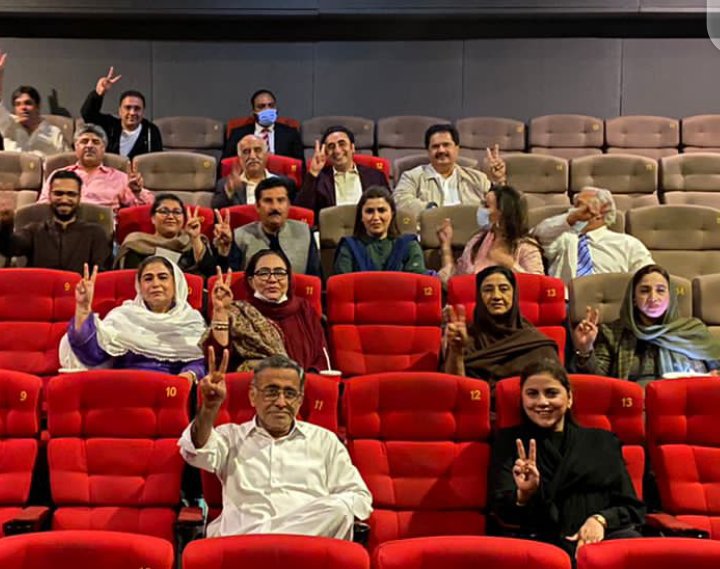 YousufPPP's tweet photo. #SindHouse Islamabad
نیازی حکومت کو زمیں بوس کرنے کے لئے ہمارے عزم اور حوصلے بلند ہیں
@BBhuttoZardari
@AseefaBZ https://t.co/YxhUWjR5Po