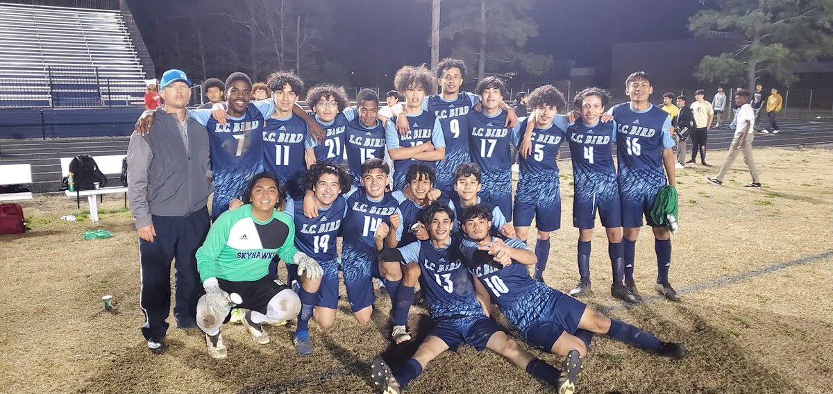 skyhawks_fc's tweet photo. Bird with the victory over Meadowbrook! 2-1!  Goals by Timi Ololada and Tony Garcia.  Nice team win tonight.  Donovan Jimenez with 6 saves in goal!  

Clover Hill tomorrow night! @bird_athletics #whatstheword #lcbird https://t.co/AzhV5Qt1zz