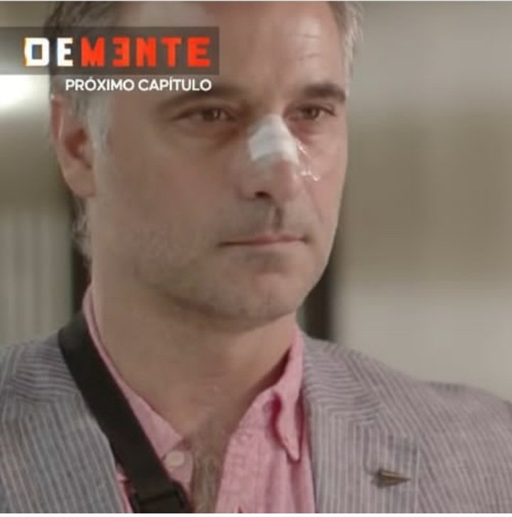 mariaceciliacc's tweet photo. @brunettifans1 El mejor #Actordesoporte @patagonpau #premioscaleuche2022 #Caleuchexlared  @PremiosCaleuche @Chileactores 
#Paulobrunetti https://t.co/3SFQvYxuDq