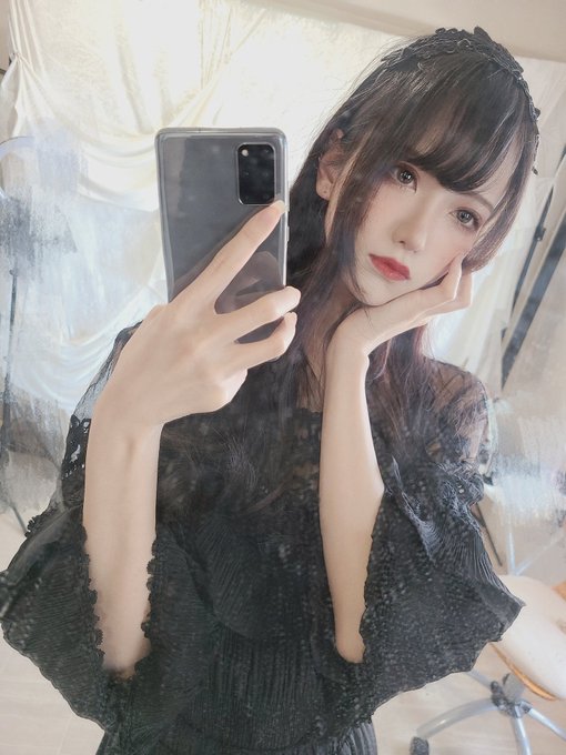 コスプレイヤーしろさきのTwitter画像38