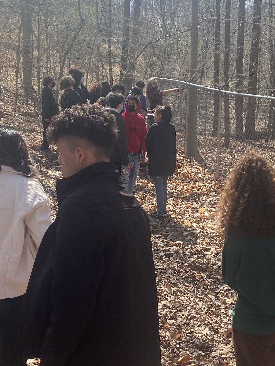 teacherdone31's tweet photo. Mr. Lumpkin Earth Science teacher is on point!! #coolco-teacher #naturewalk #beautifulweather #learning #physicalchemicalweathering #erosion #Mondayvibes https://t.co/PA3U04ZwSq
