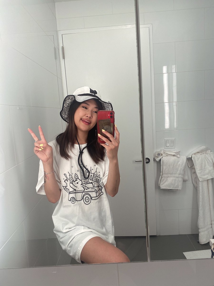 muwuzz's tweet photo. Merch we got at @CoolmanUniverse event was straight fire 🔥 https://t.co/2EfI8RdBdY