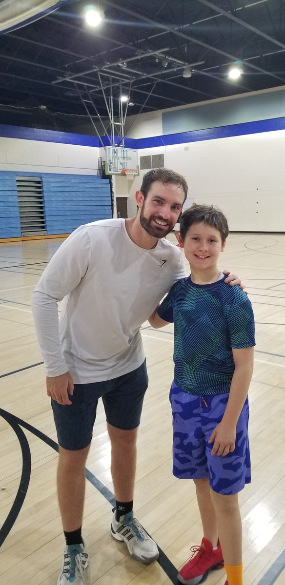 nelsonba25's tweet photo. Fun camp for Delaney put on by @Midwest3on3 with NBA trainer @DrewHanlen and @pwfree23 https://t.co/sILjAAVR6k