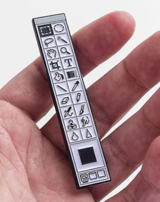 アリエクに酔狂なバッジが出てて一瞬揺らいだ 