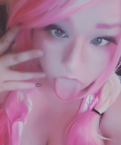 SquishePrincess's tweet photo. hi Fans!
At APClips, I keep 10-20% more of my sales!
Just saying! 😀💰

🌈 https://t.co/y8W29qrgvW

 @ap_clips #apclips #apcreator https://t.co/NIc6M1mLMz