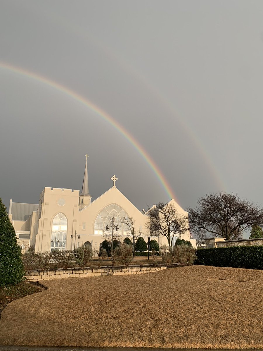 Snapped these after tonight’s storm in front of White Chapel Methodist Church <a href="/wfaaweathertoo/">WFAA-TV Weather</a>