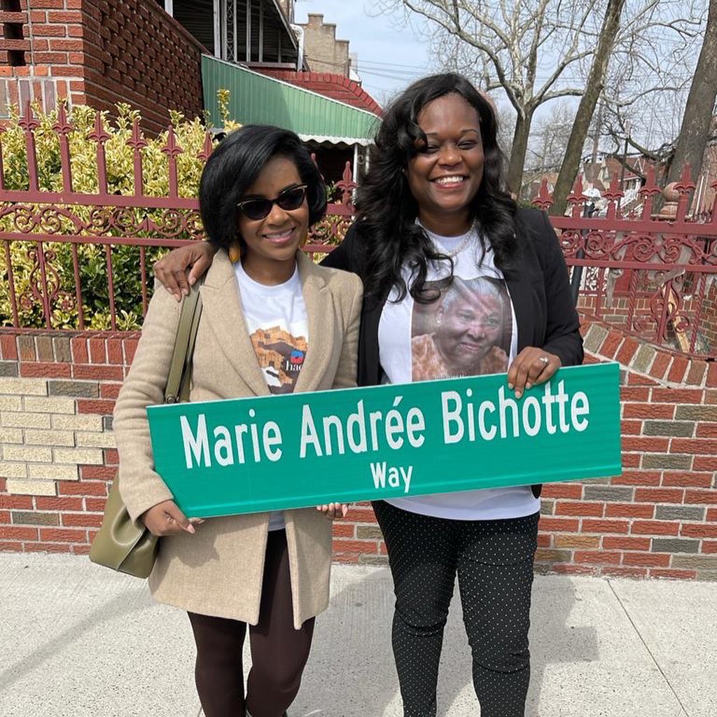 HAC_US's tweet photo. It was an honor for us to stand with @NYSBichotteHerm at the Street Co-Naming (Farragut Road) for mom, Marie Andrée Bichotte Way. This was truly a celebration of life and legacy of a women who helped so many in her community. #HERstorymonth @mjpdstudio https://t.co/vQ5O7ItDvY