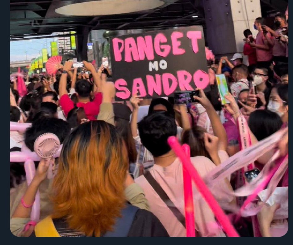 CSorlan's tweet photo. Mga #bastosforleni https://t.co/y3OaxXR0SS