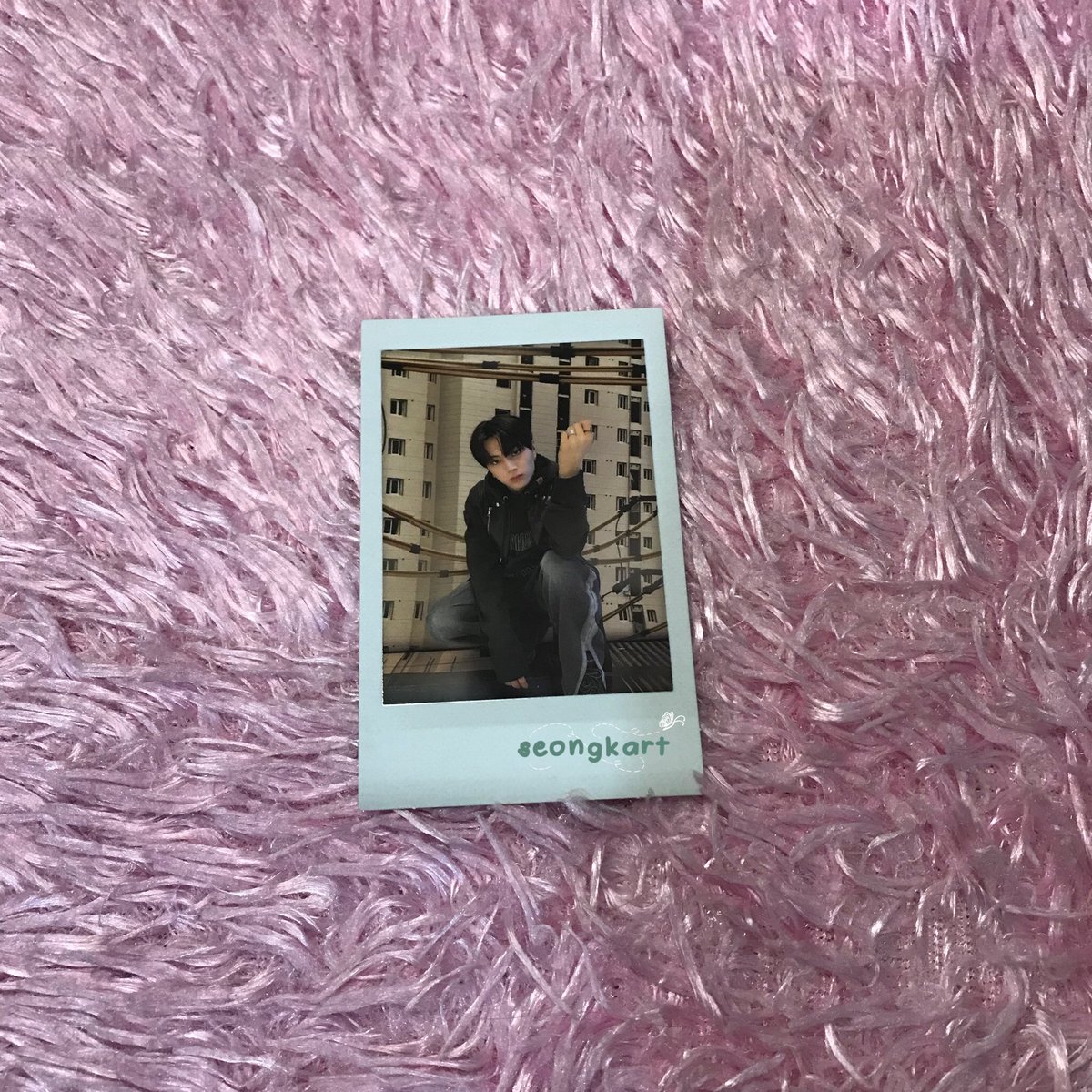 seongkart's tweet photo. 🗯 wts lfb ph

jay no polaroid 
— 190 (160 payo) + pf

𓂋 onhand
𓂋 gcash
𓂋 direct ggx / jnt
𓂋 prio payo, 2 days reservation

⛓enhypen engene da dimension answer tingi pola park jongseong https://t.co/yaTJoKbaYI