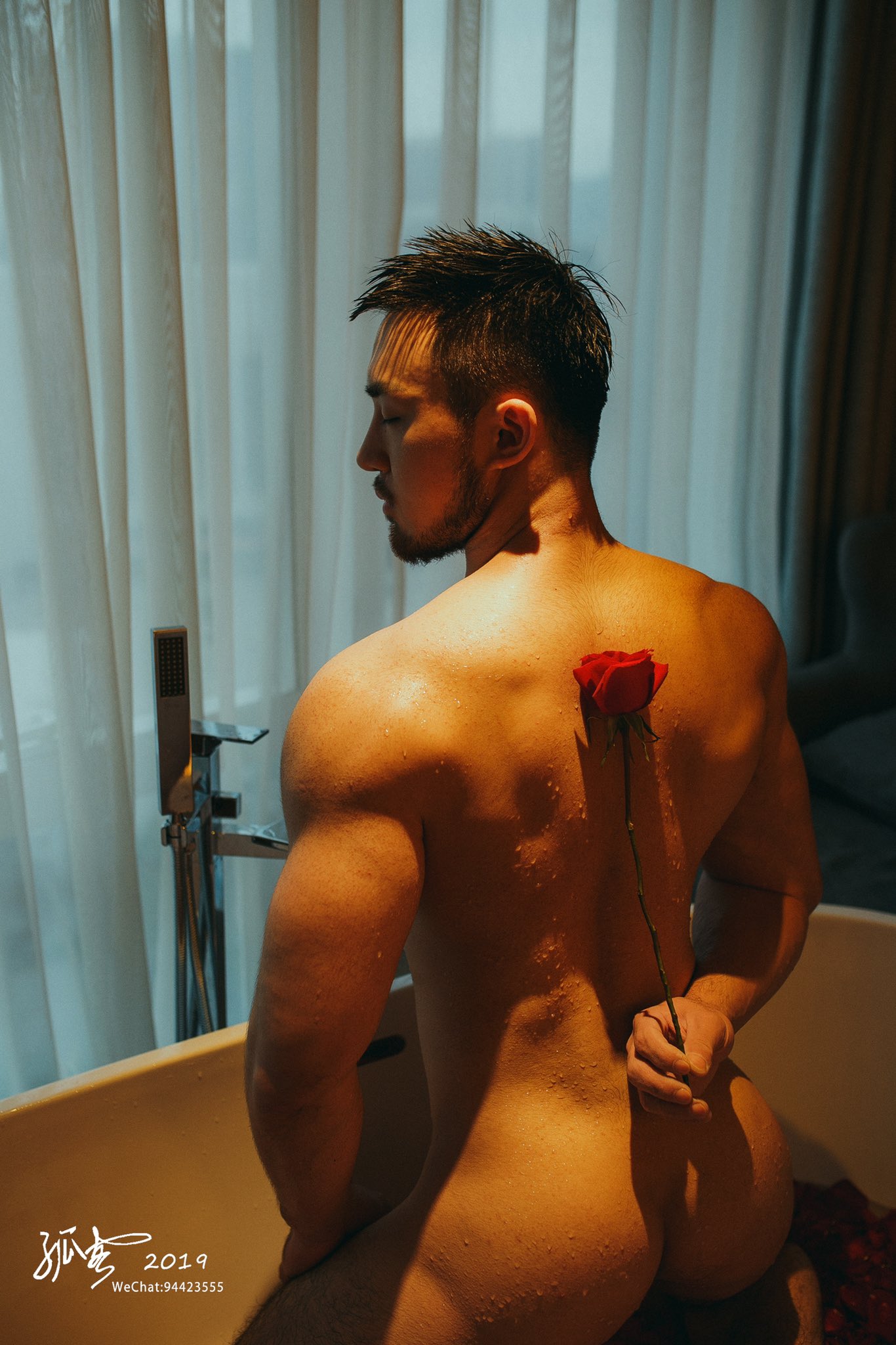 男体摄影师孤客auf Twitter 想吃他的 胸毛 肌肉男 裸男https T Co Ewgsmdow9w Twitter