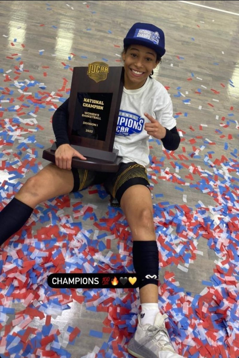 fbfpur's tweet photo. ¡Keka demuestra su gran nivel y se convierte en la primera boricua en ganar el Campeonato Nacional de la NJCAA D1 tras la victoria de Tyler sobre Georgia Highlands College! 🏆
Su familia de @fbfpur le extiende una felicitación por su gran temporada. Estamos muy orgullosos de ti. https://t.co/Ai4Sv1qfD0