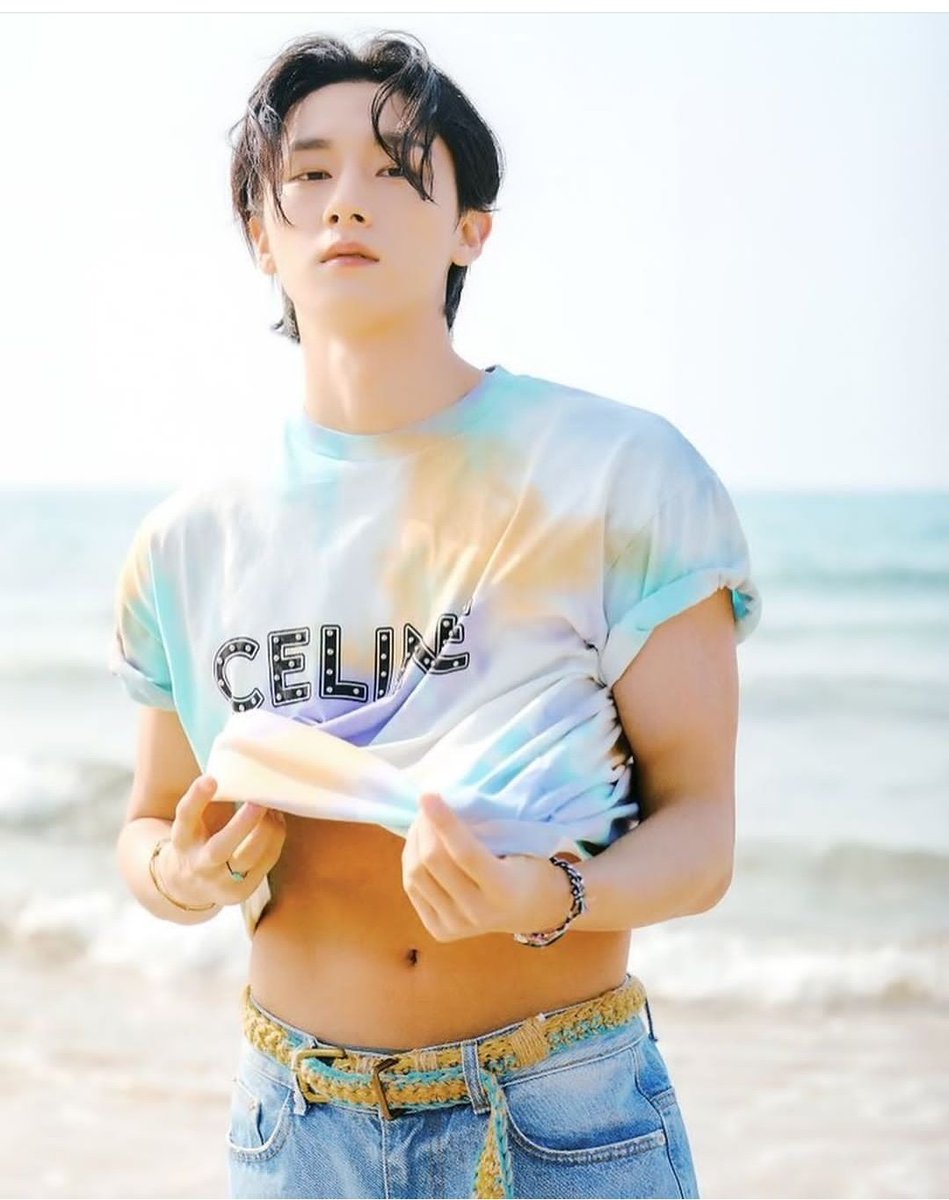 SUZYW0RLD's tweet photo. 🤤🤤🤤🤤 https://t.co/Yp7qoappPh
