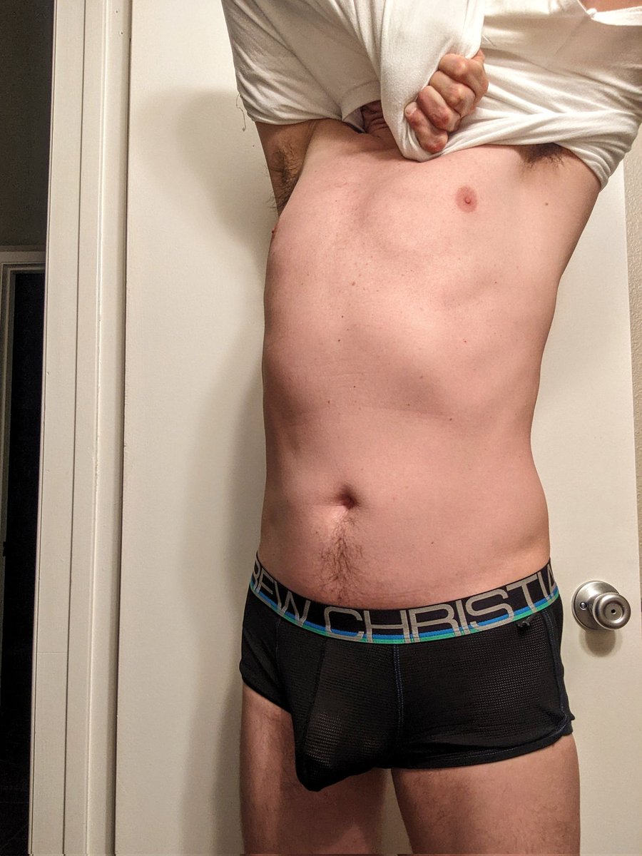 PHXspicydaddy's tweet photo. The best part of coming home is taking everything off. #PHXgays #undressed #andrewchristian #sexyunderwear #gettingsexy https://t.co/j7DYLbNAwF