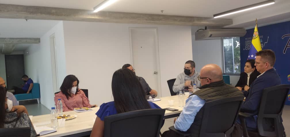 sacs_ve's tweet photo. #21Mar // Siguiendo los lineamientos de la Ministria del MPPS Abg, Magaly Gutiérrez Viña se realizó reunión con motivo de mesa técnica para expoferia caprina y ovina de Miranda 2022, para el desarrollo de información de emprendedores del sector caprino ovino
#SACSAvanza https://t.co/szSIh9Ey7R