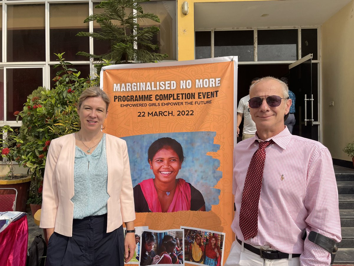 UKinNepal's tweet photo. Local communities and leaders in Madhesh Pradesh understand the importance of investing in educating girls. Their hands on support has been key to the success of 🇬🇧 Marginalized No More programme to improve #girlseducation in #Nepal’s Musahar community. 

#MNM2022 @streetchildnp https://t.co/F0FFiZm9Uw