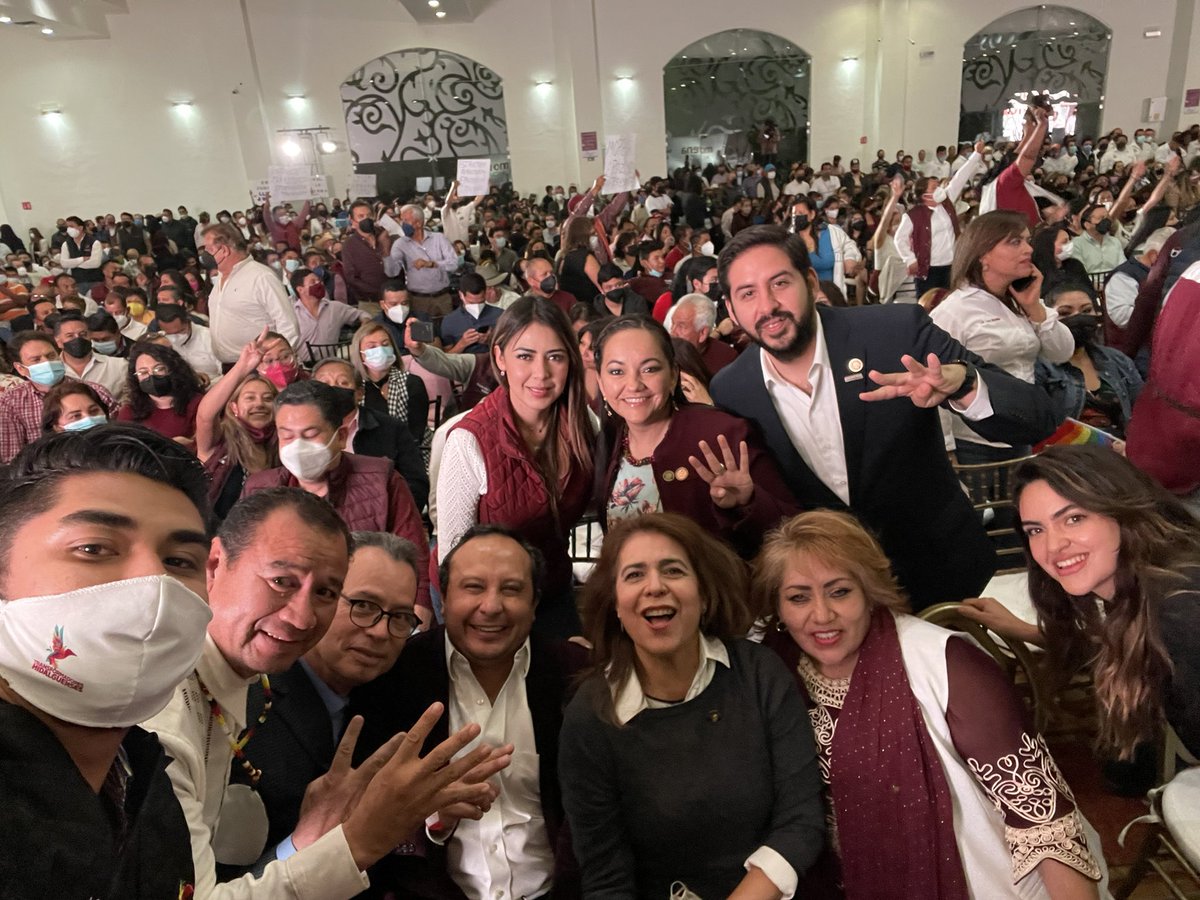 Un gusto recibir en Hidalgo, a mis amigos <a href="/DiputadosMorena/">Tus Diputadas y Diputados Morena</a>, en el registro del próximo gobernador. 

#TransformadoresHgo

<a href="/AndreaChavezTre/">Andrea Chávez</a> <a href="/ManuelBaldeneb4/">Manuel Baldenebro Arredondo</a> <a href="/hamlet_almaguer/">🇲🇽 Hamlet Almaguer</a>