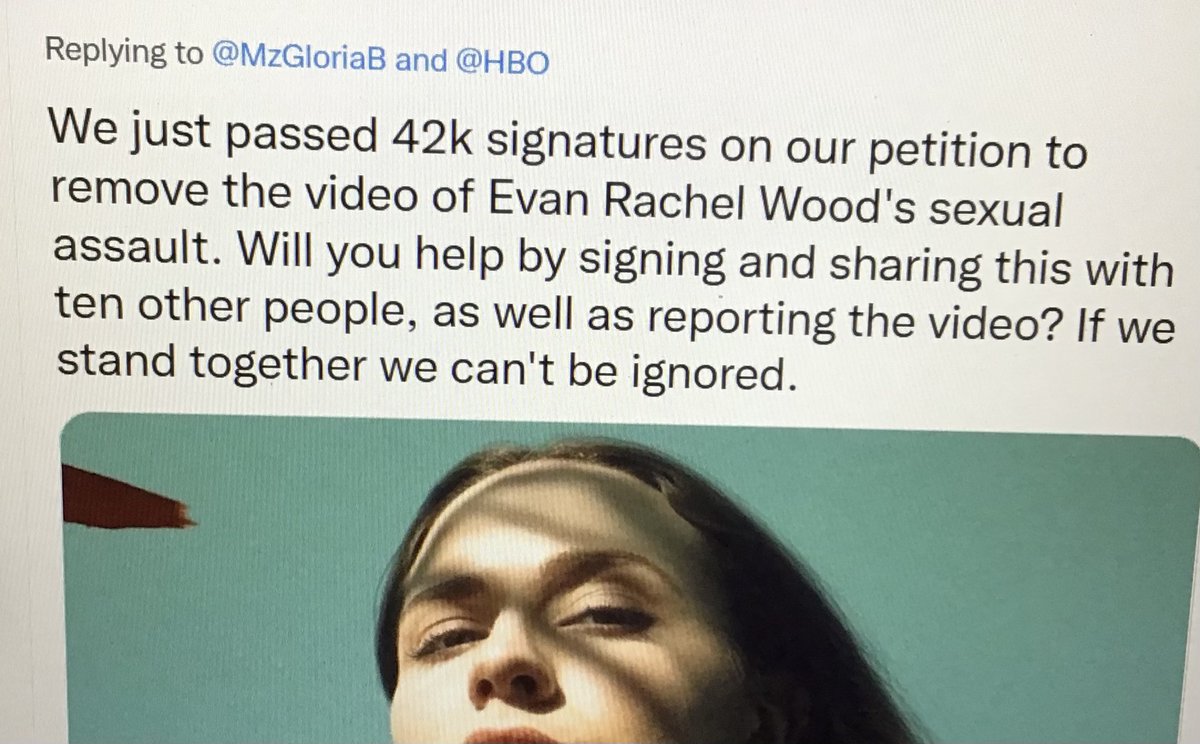 ProgressParken's tweet photo. Yes, pls #remove it, she doesn` t deserves to be in a #MarilynManson #musicvideo anyways, &amp; second: I don`t have to watch ERW in a MM musicvid ever again. I`ll sign it, would be my pleasure I also prefer the women in #Say10 #Kill4Me #WeKnowWhereYouFuckingLive etc  musicvids @HBO https://t.co/fwMYqhBsO8