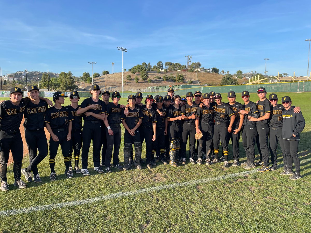 FoothillBasebal's tweet photo. Knights gut one out against Capistrano Valley 5-4.

@andrewharbour25 battles through four innings, then Gabe Garcia slams the door with three scoreless

W: Garcia 3IP 0R H BB 3K

@AustinOvern 3-4 2R SB
@AidenTaurek 2-3 R HR 2RBI
@GarrettD_43 1-3 2R BB
@pedro_h42 1-3 RBI https://t.co/mPZAEMww5y