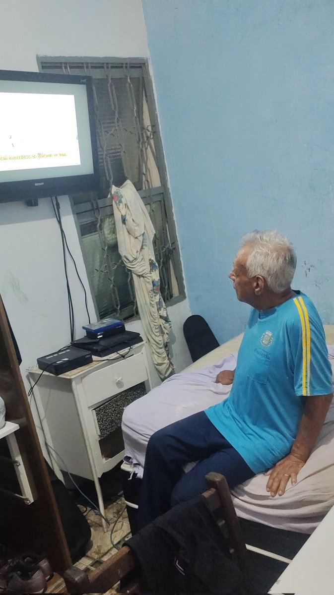 henriquesxx's tweet photo. Te amo muito  avô👴 https://t.co/60ftvJCmmJ