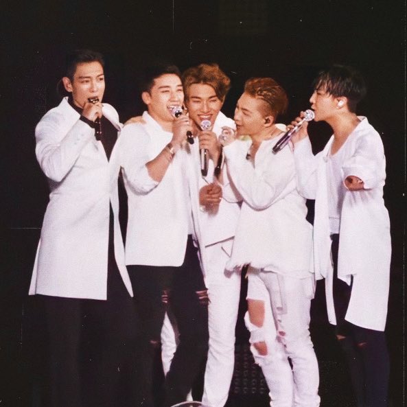 MChartBIGBANG's tweet photo. • BIGBANG (+GD) dominates QQ Music China Top 100 Rising Songs Chart! 

2022.03.22 https://t.co/yUEJs554Nf