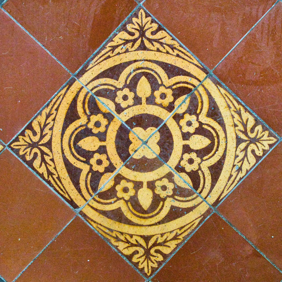 DevonChurchLand's tweet photo. Lovely tiles from Lamerton for #tilesontuesday, or is it #tilestuesday… https://t.co/z8xtVCkZ2C