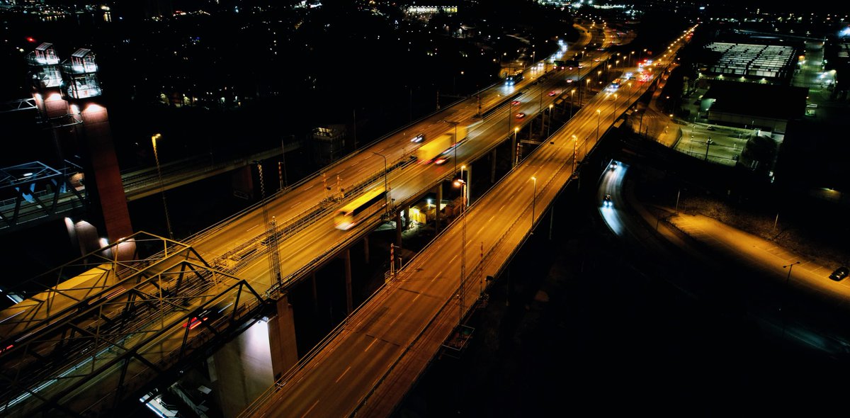 Explorealistic's tweet photo. Trails, Bridges and Highways !
Long exposure hyperlapses project in the making!

#Hyperlapses #NFTCommmunity #NFTProject #opensea https://t.co/ibbSRepA0q