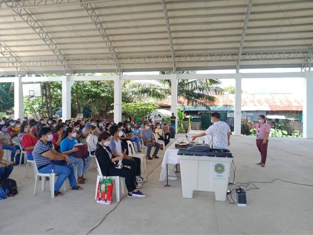 OPESAklan's tweet photo. Our biggest Roadshow crowd to date!

Abo guid nga saeamat sa mga taga Nabas, Aklan sa pag attend sa atun nga @COMELEC VCM roadshow! https://t.co/JpG2QHk6vo