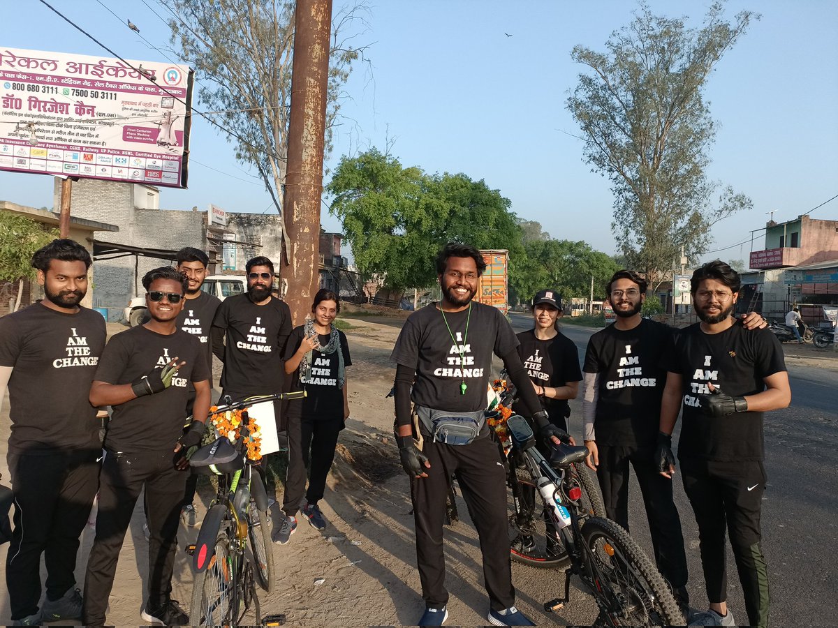 parivartantheng's tweet photo. #160kmscycleyatra  Crossed 40kms, on the way to Noorpur 🙏🇮🇳

#WorldWaterDay #WorldWaterDay2022 #cycleyatra 
#moradabadtoharidwar #parivartanthechange

#parivartanthechange #parivartanthengo #pub 

@jaljeevan_
@DyCMGoUP @MoJSDoWRRDGR @DMMoradabad @DmHaridwar @Uppolice https://t.co/atByLWBfgT