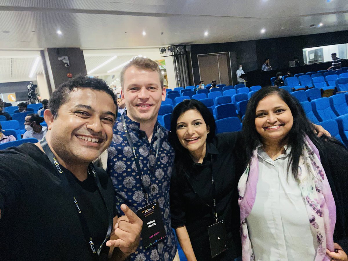 gangadharansind's tweet photo. Great to have @pheartig with us here at #dkom at @saplabsindia !! Looking forward to hear his leadership talk on some of our very strategic cross engineering priorities for 2022 !! @CKudumula https://t.co/RGD4SGDm7G