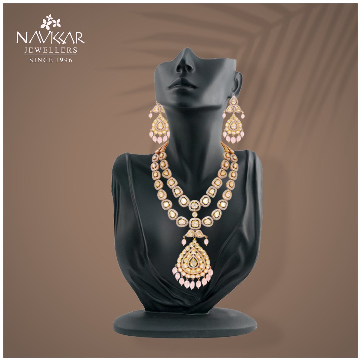 navkkarjeweller's tweet photo. Navkkar Jewellers - Queen of 60's - Timeless Collections - Reigning in 2020's. She walks in beauty, like the night of cloudless climes and starry skies. And all that's best of dark and bright meet in her aspect and eyes.
https://t.co/304jfbStlJ
#navkkarjewellers #blencci #india https://t.co/3h6nnCCg1Z