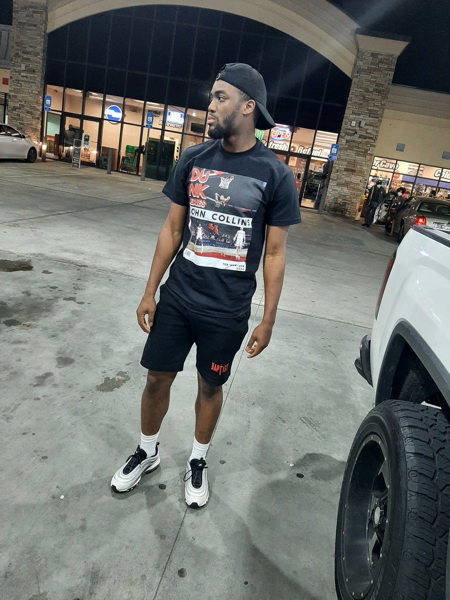 Eric_Green123's tweet photo. Another Year Another Birthday 🙏😎💯 https://t.co/GWWtpXIz1u
