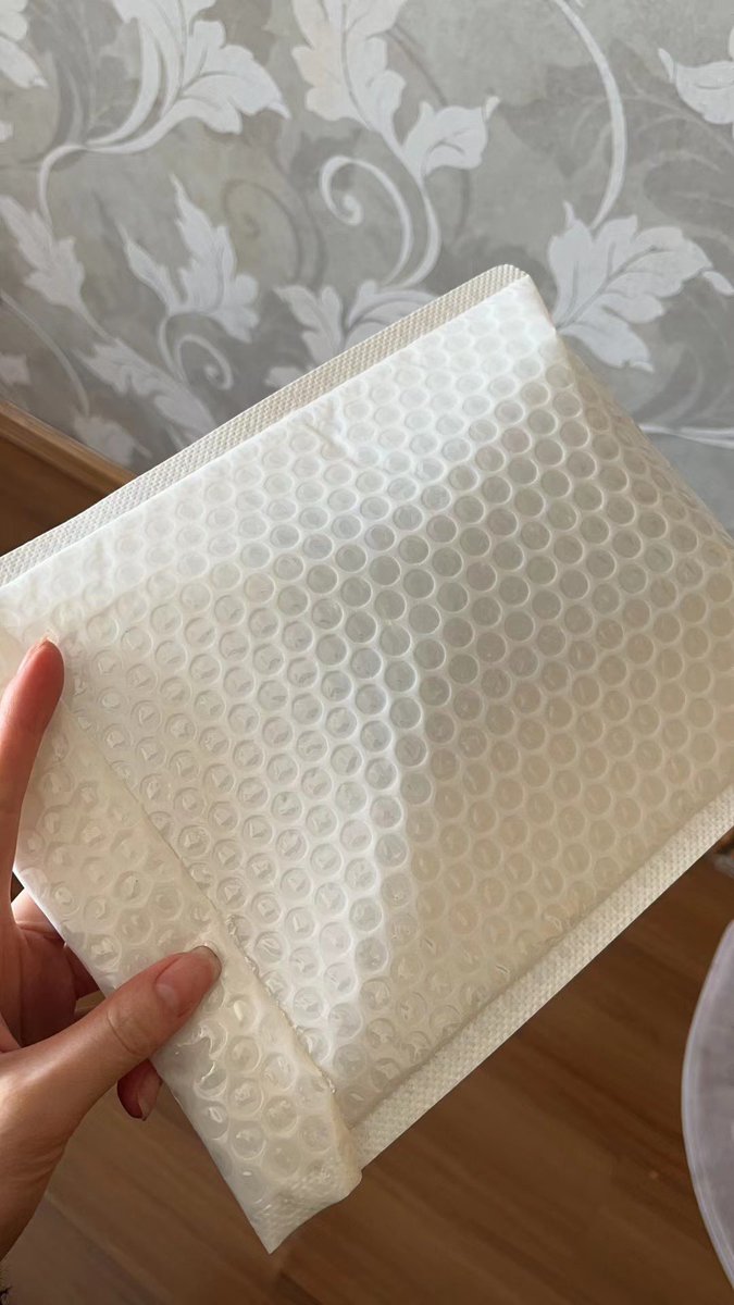 前天的奖品已寄出…… https://t.co/xkFKJXDC2j