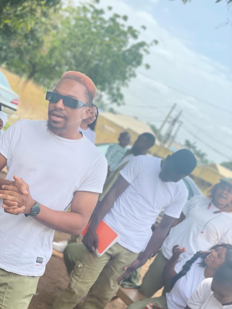 DonMeni_'s tweet photo. Now you see how the thing goes. Special greeting to those corp members getting ready to pass out sometime in April 2022. 

#nysc #passingoutparade #pop #april #allowee #fg #corper #Trending https://t.co/qmkChQV6Vs