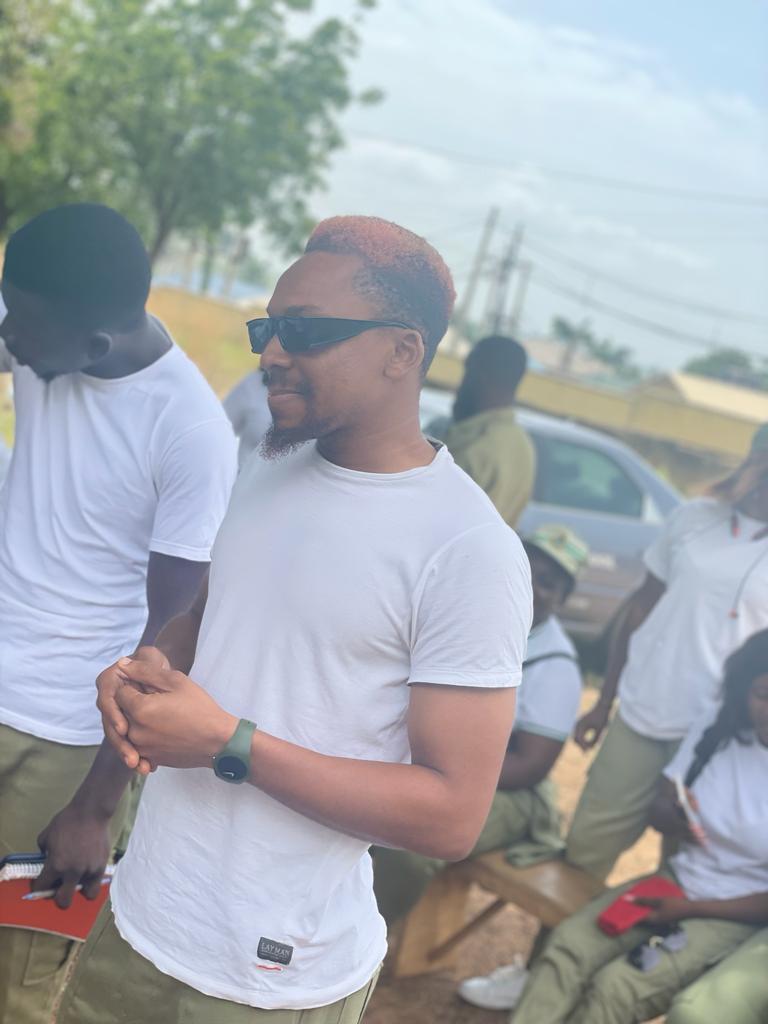 DonMeni_'s tweet photo. Now you see how the thing goes. Special greeting to those corp members getting ready to pass out sometime in April 2022. 

#nysc #passingoutparade #pop #april #allowee #fg #corper #Trending https://t.co/qmkChQV6Vs