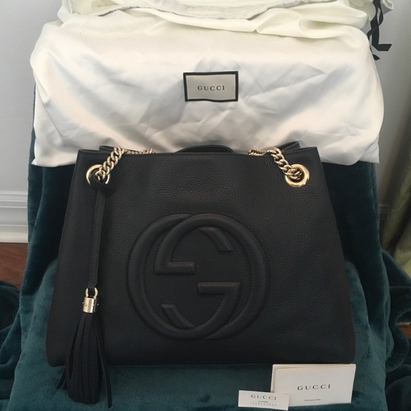 pootis's tweet photo. So good I had to share! Check out all the items I'm loving on @Poshmarkapp #poshmark #fashion #style #shopmycloset #skylarrose #goodnightmacaroon #gucci: https://t.co/0n4hwGZWX1 https://t.co/XQhH7TOsGg