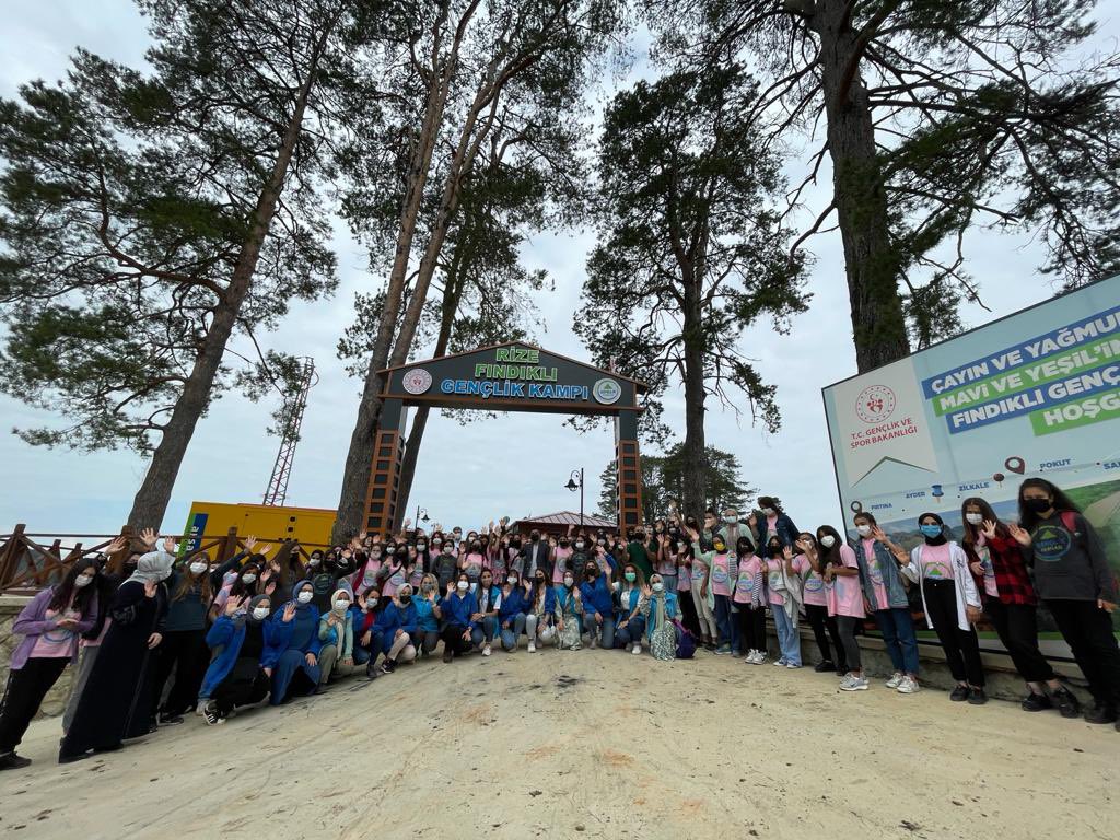 GSB_RizeGM's tweet photo. Teşekkürler Gençler
Bir Gençlik İkliminde buluştuğumuz gençlerimizin değerlendirmeleri sonucunda Türkiye ikincisi Olduk
Hedef belli, 2022 yılında gençlerimizi kendini evlerinde, Rize Fındıklı Gençlik Kampında misafir etmek için heyecanlıyız
@kasapoglu 
@topogluemre 
@tuncayulusan https://t.co/FInrbsbhQU